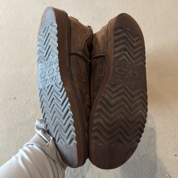 UGG Dark Brown Sheepskin Boots - Picture 4 of 4